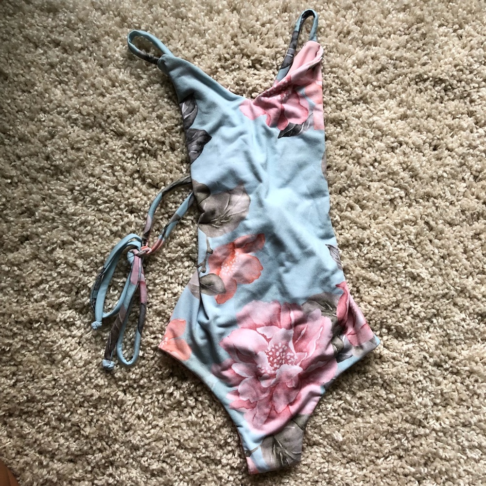 One piece floral bikini